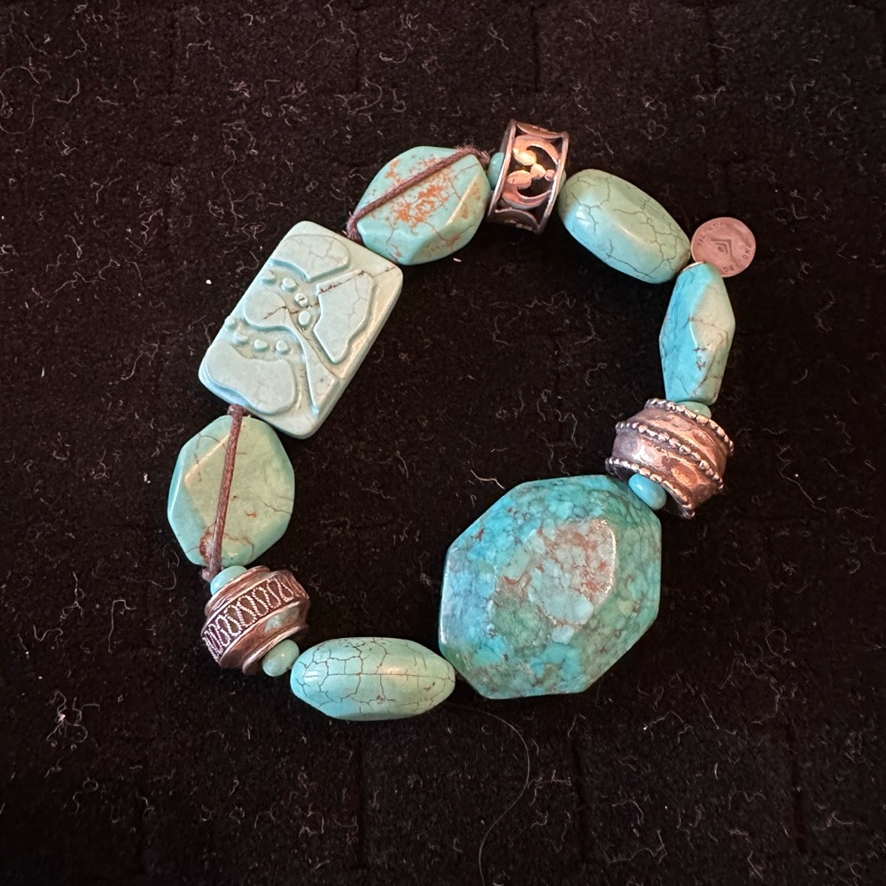 Silpada turquoise stretch bracelet. B2162.